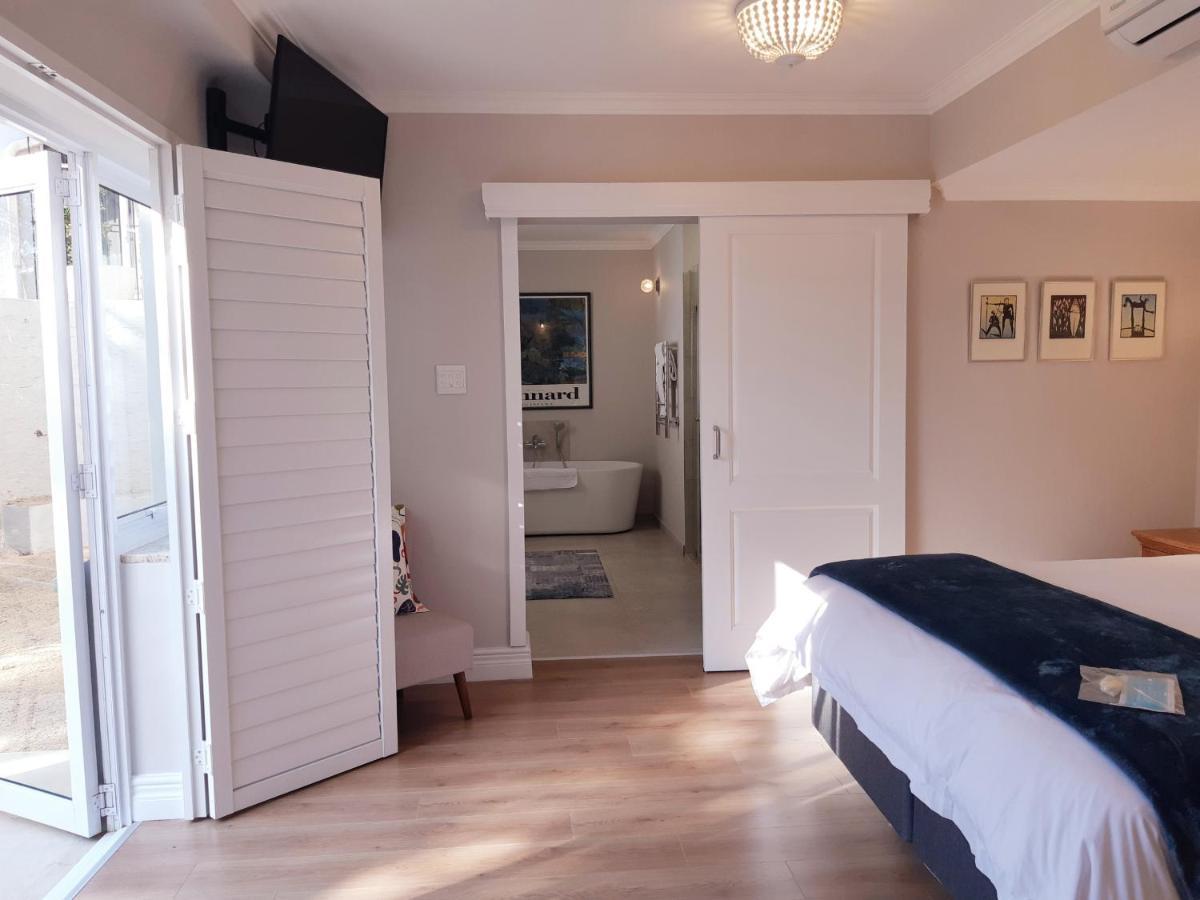 Amberhall Guesthouse 요하네스버그 외부 사진