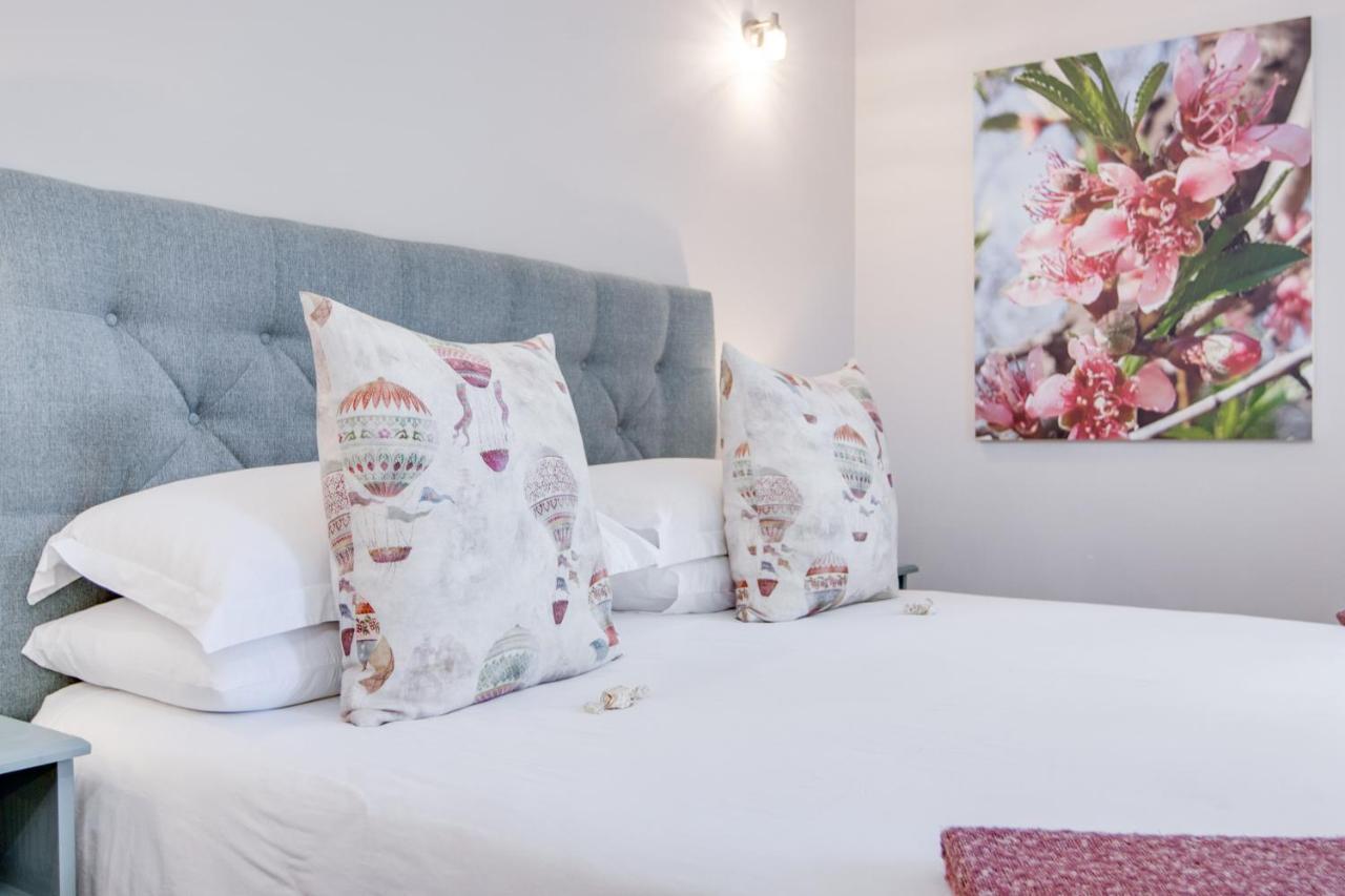 Amberhall Guesthouse 요하네스버그 외부 사진