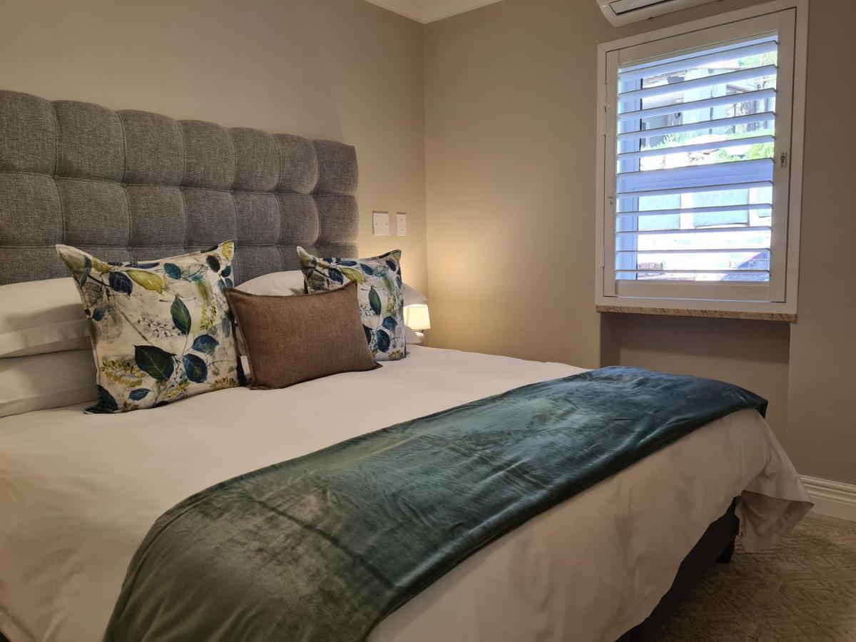 Amberhall Guesthouse 요하네스버그 외부 사진