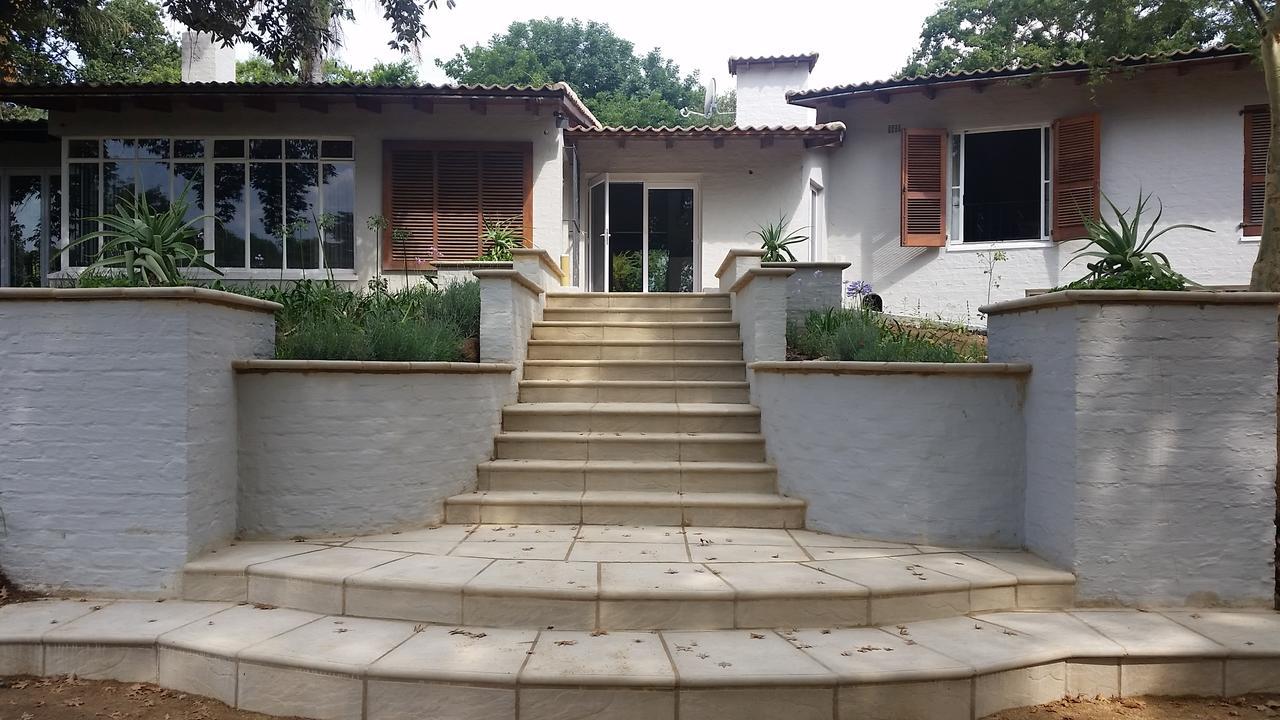 Amberhall Guesthouse 요하네스버그 외부 사진