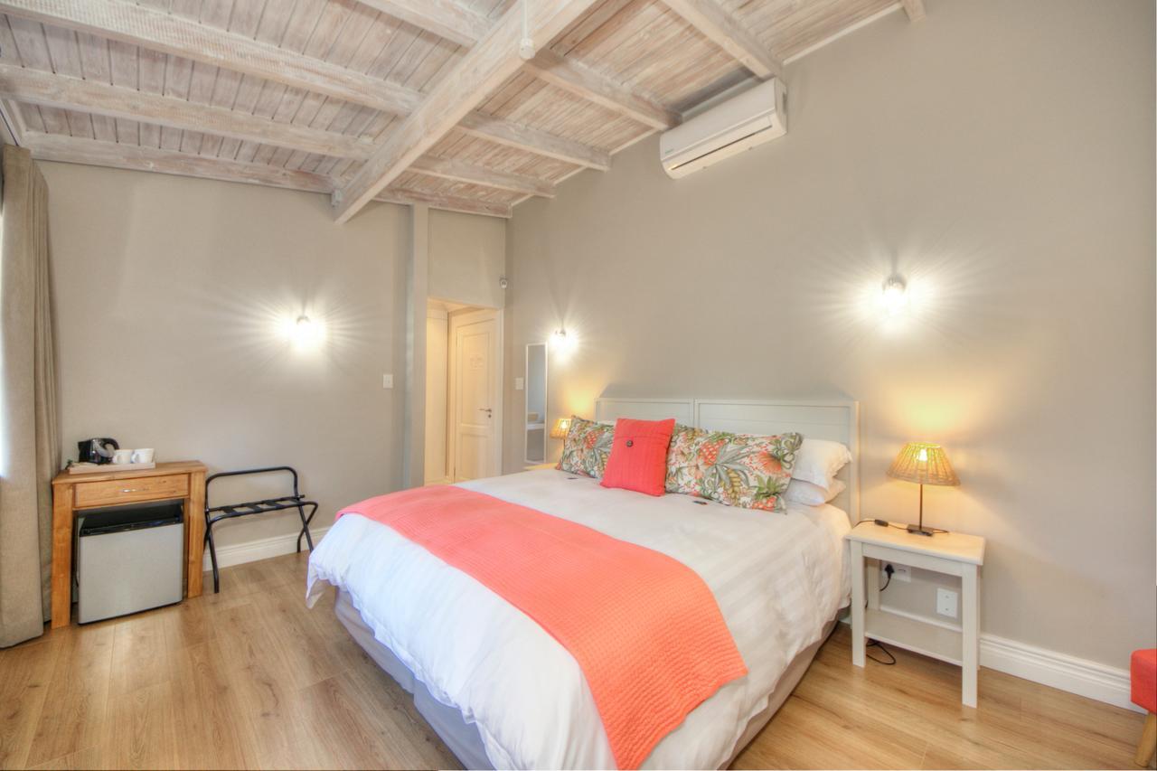 Amberhall Guesthouse 요하네스버그 외부 사진